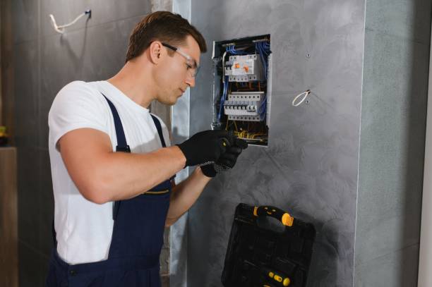 Best Affordable Emergency Electrician  in Toccoa, GA